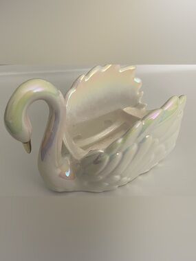 Bath & Body Works Iridescent White Swan Soap Holder